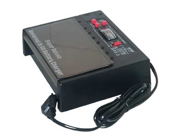 Ładowarka ELTA Super Deluxe Universal Ni-Cd z Testerem Baterii