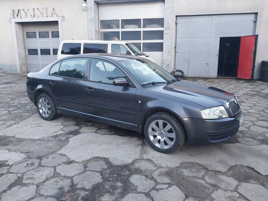 Skoda Superb 1 2.0 8v 2003 rok.