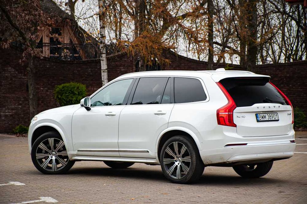 Volvo xc90 rok 2024