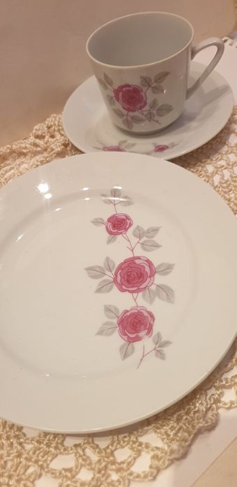 Filizanka trio - zestaw sniadaniowy Ŕoze  porcelana Kahla Konitz