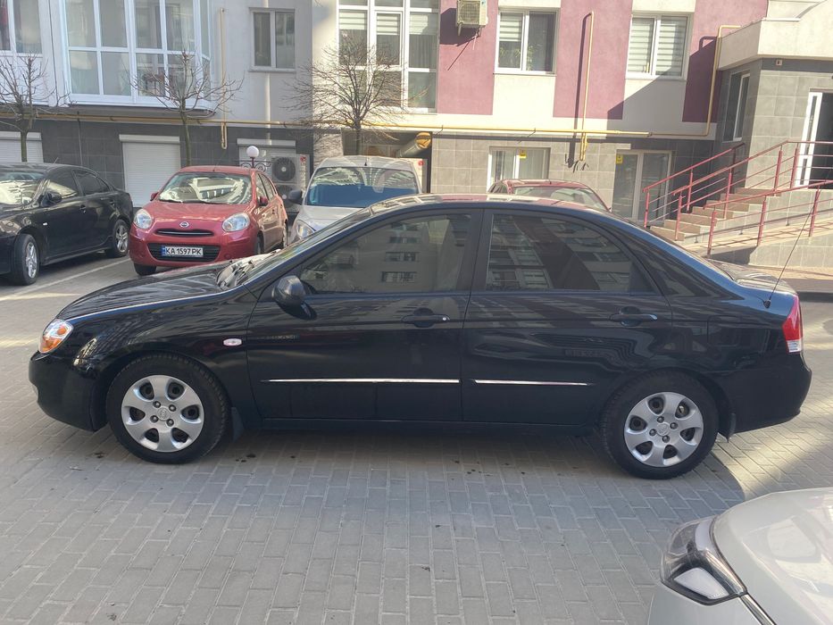 Kia cerato 2008 рік