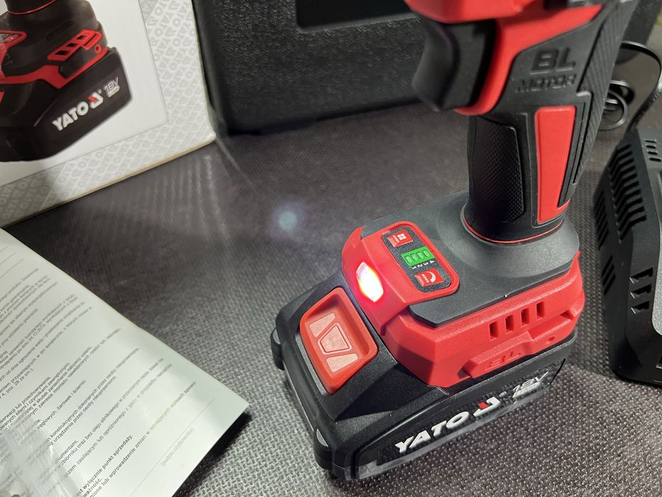 Ударный бесщеточный винтоверт импакт Yato YT-82798 На 230 Нм