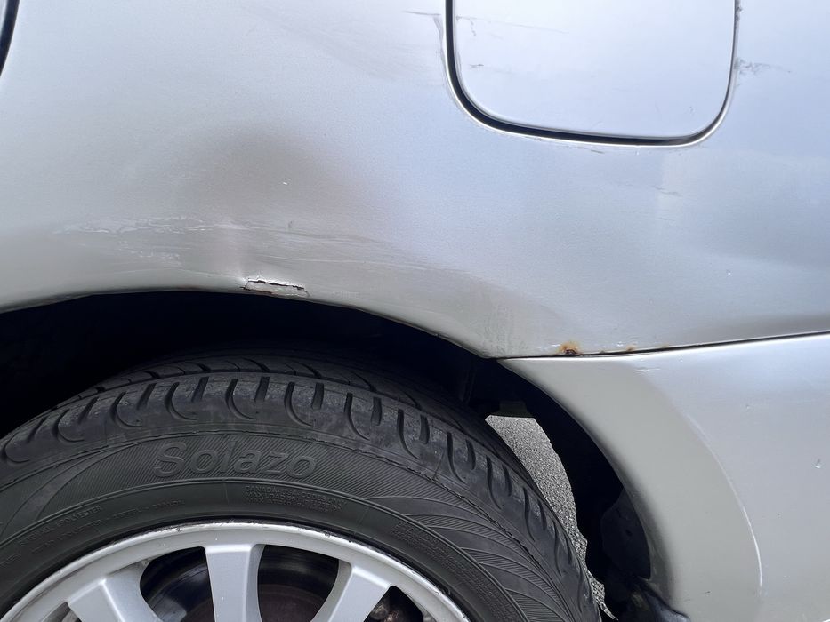 Продам Mitsubishi Carisma 2003 року випуску
