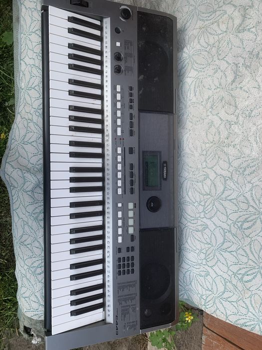 Синтезатор Yamaha