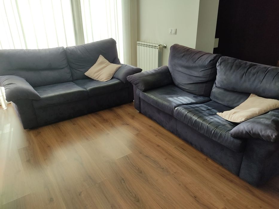 Vendo 2 sofás azuis