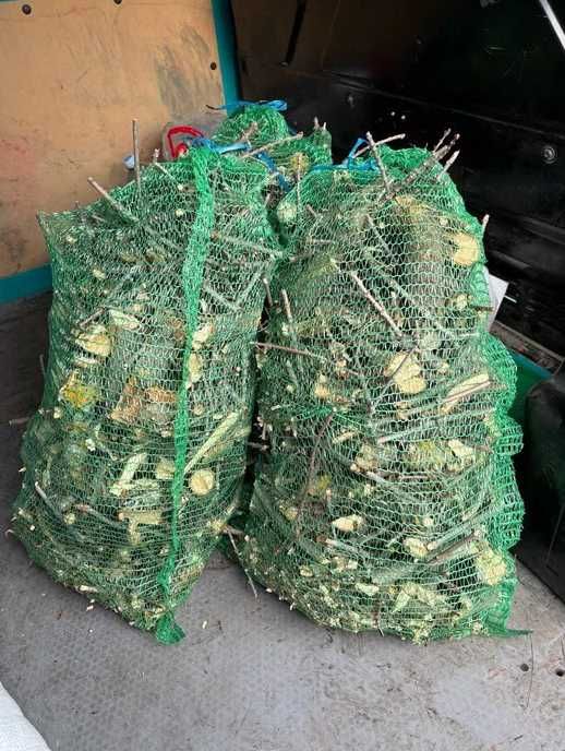 Продам щепу для котла дробленую ветку в мешках Бегах и насыпом!