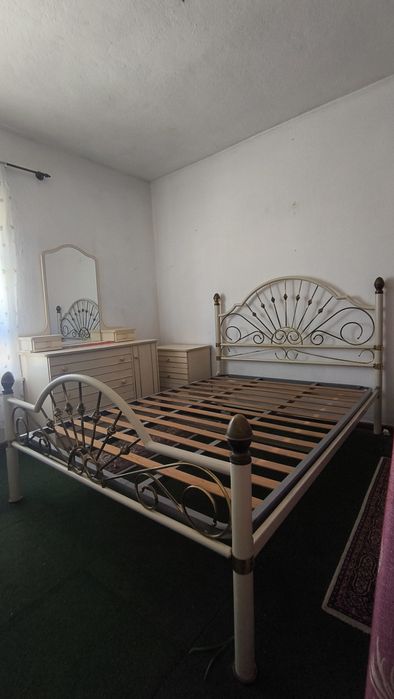 Cama de Casal em Ferro Desmontável + Colchão Oferta