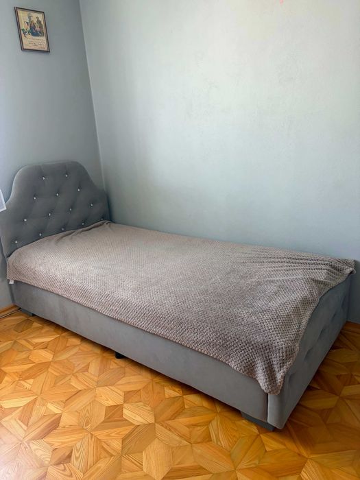 Łóżko tapicerowane