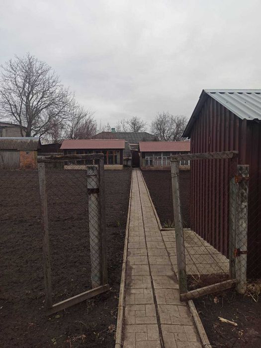 Продам добротний дом 106м2 в Дергачах, ділянка 21 сотка