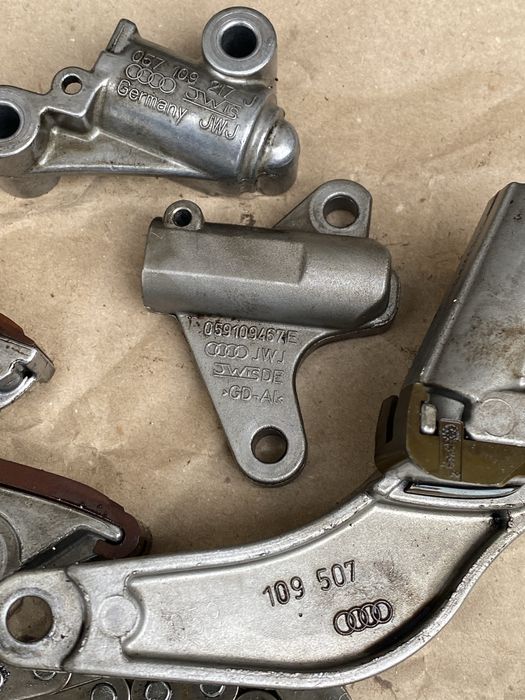 Ланцюг ГРМ (комплект; оригінал) Ауді А6С6 3.0 дизель