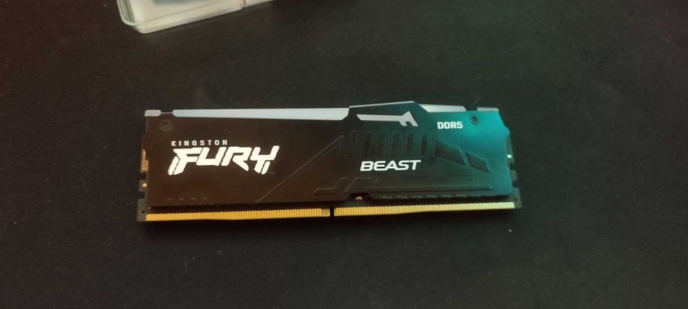1 x Memória RAM Kingston Fury Beast 32GB DDR5