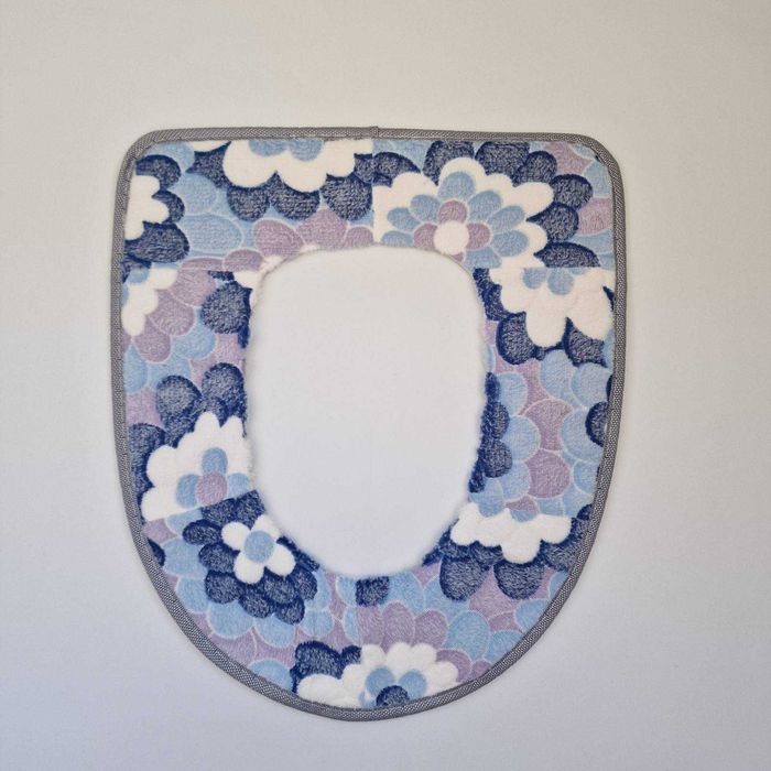 Чехол, накладка, утеплитель на сиденье унитаза на липучке