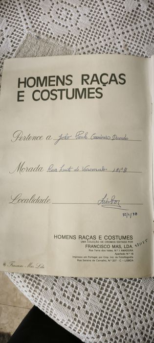 Caderneta de Cromos COMPLETA - Homens Raças e Costumes (1978)