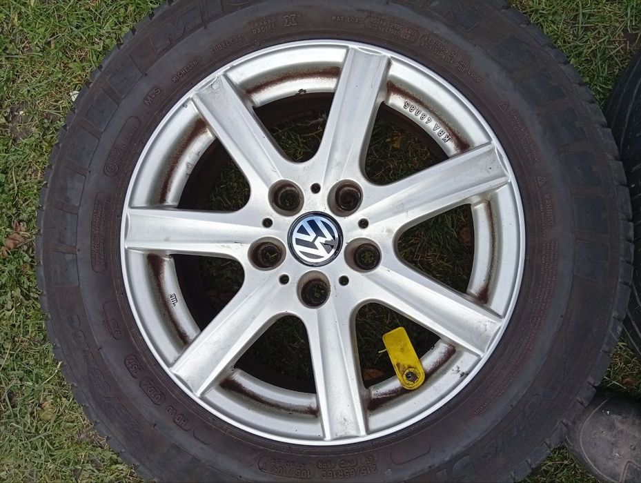 Колеса диски Volkswagen T5/T6 літня резина 215/66r16c