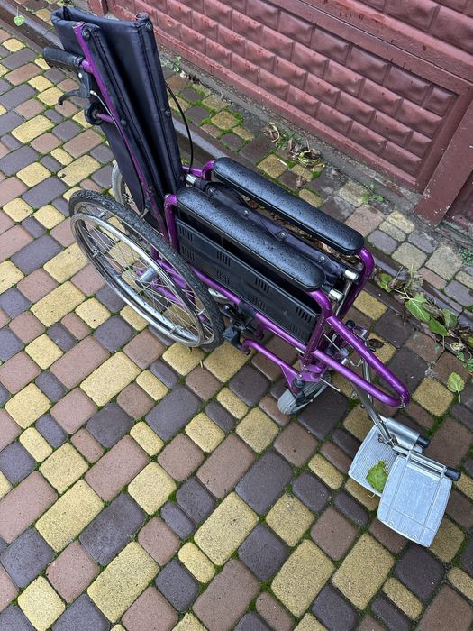 Продам інвалідне крісло в гарному стані