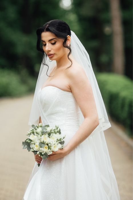 Весільна сукня 2024 року