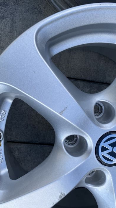 Felgi aluminiowe Borbet do VW 5x112 15 cali Golf V T4
