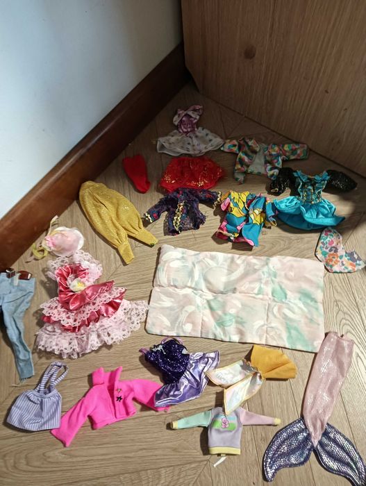 Zestaw ubrań dla lalki Barbie ciuszki ubranka