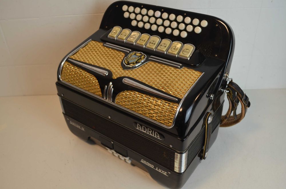 Concertina Adria 4 Voz.N 08