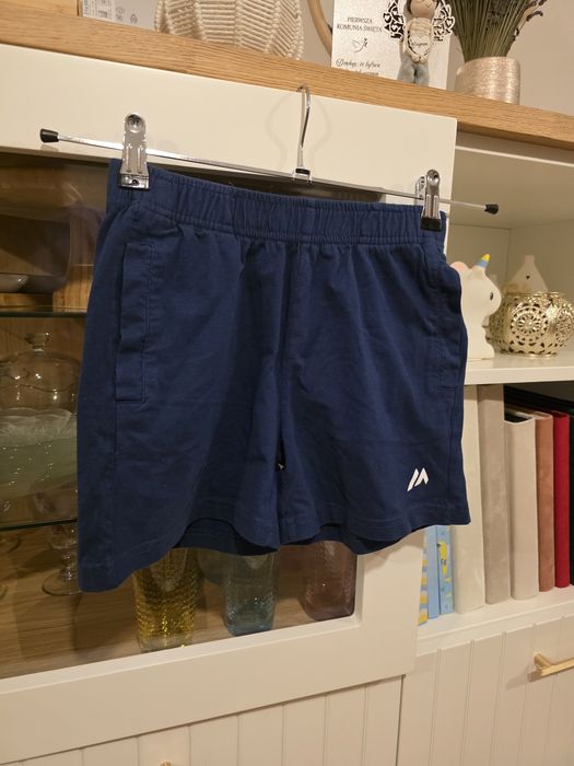 Chłopięce granatowe krótkie spodenki shorty dresowe wf Martes rozm. 146