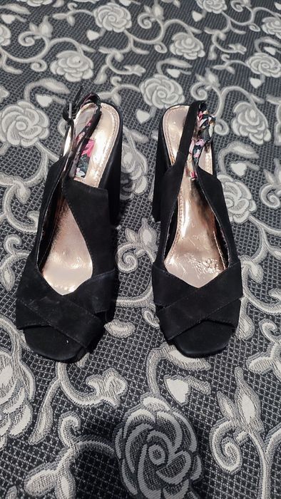 Віддам туфлі р 38,5 ,європ.5 1/2