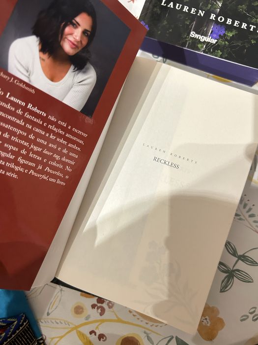 Livros - colecao powerless