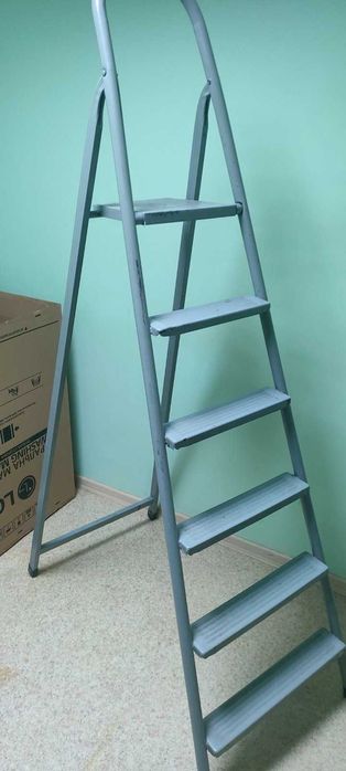 Продается лестница - стремянка