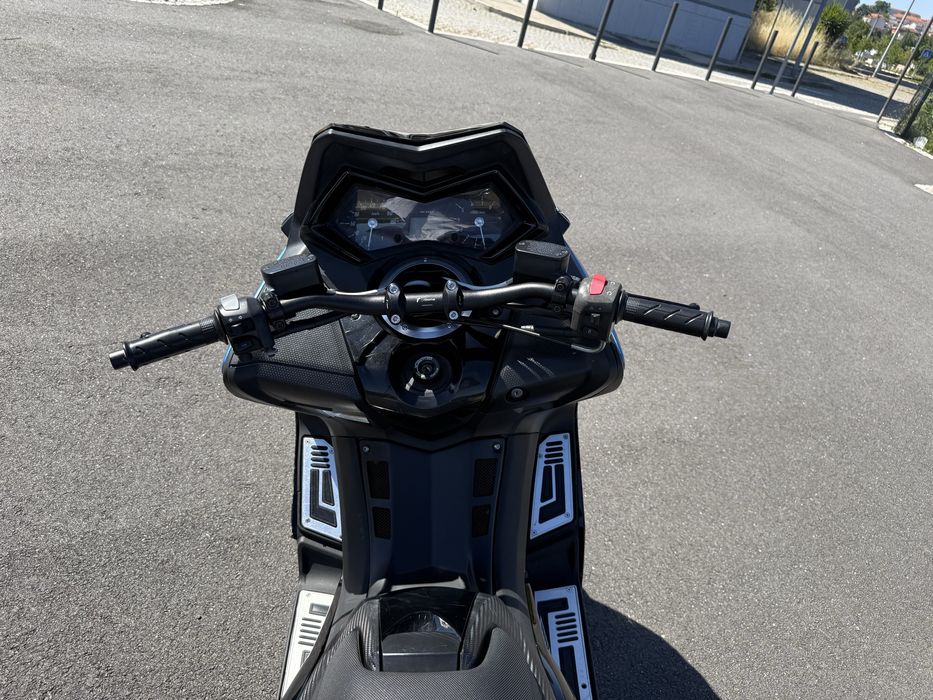 Yamaha tmax 530