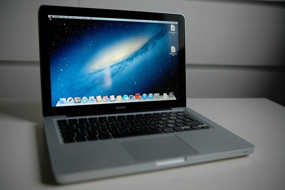 Laptop Apple MacBook 2009