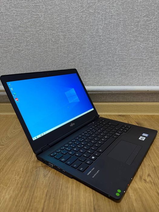 Ноутбук Fujitsu U748 опт