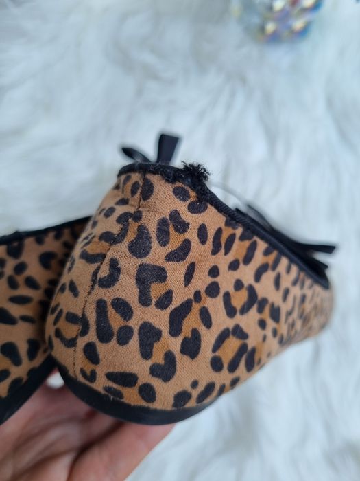 Piękne panterkowe buty damskie • baleriny damskie T&R