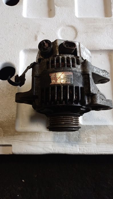 Alternator toyota corolla Verso 1.4 D4D