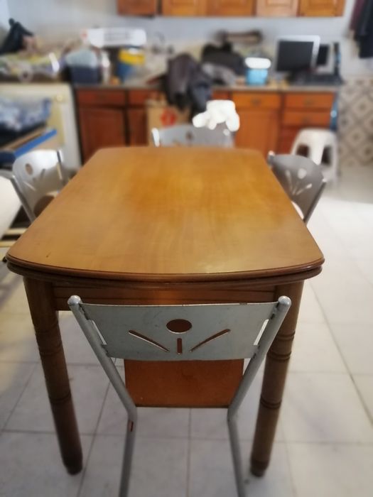 Vender móveis, mesa e cadeiras