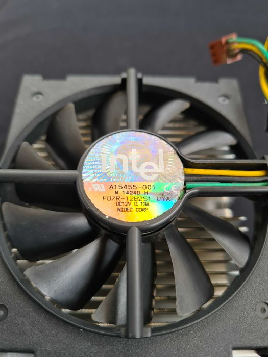 SL5MQ Intel Celeron Processor with Heat Sink, 900 MHz64741307874433122