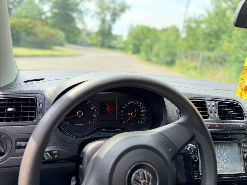 Volkswagen Polo    2011