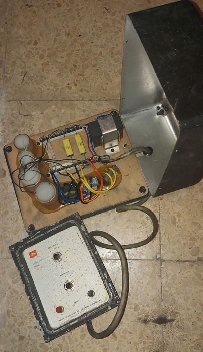 JBL Model LX30 crossover