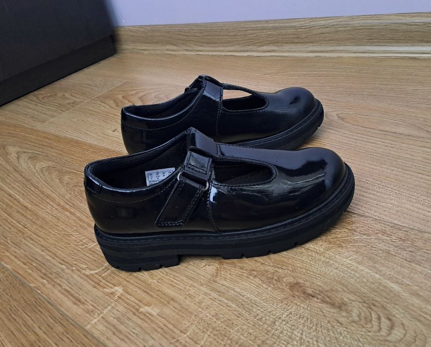 Чёрные лаковые туфли туфельки для девочки