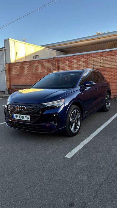 Продам  AUDI E-Tron Q4