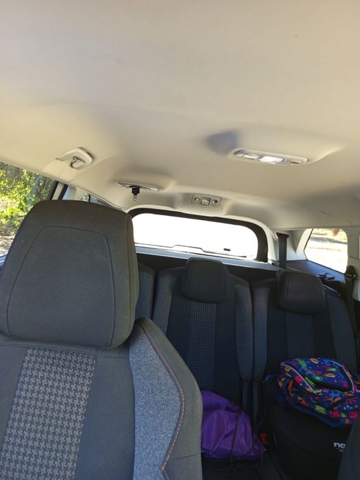 Peugeut 5008 Allure 7lug