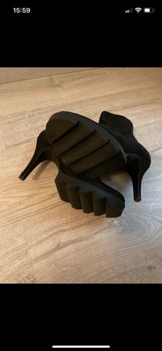 Botki zamszowe Tamaris  r. 38/24