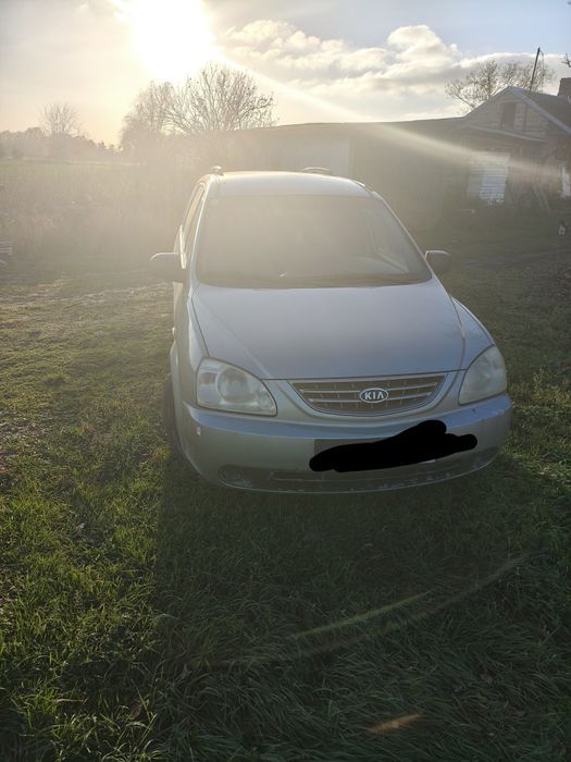 Kia Carens