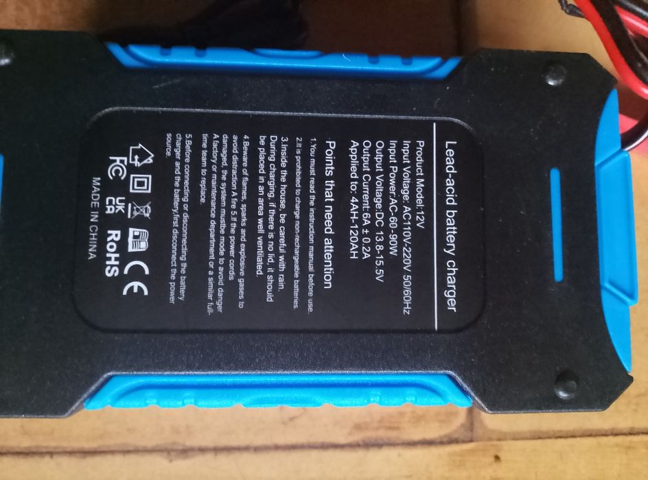 Продам новий автоматичний зарядний пристрій для 12В.акамуляторів,