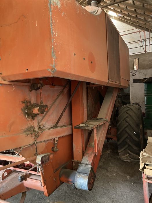 Ceifeira debulhadora Laverda M120