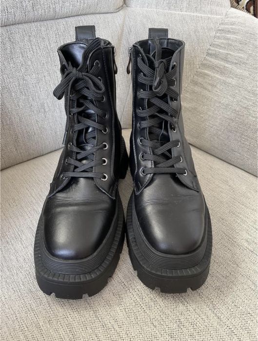 Черевики на байці