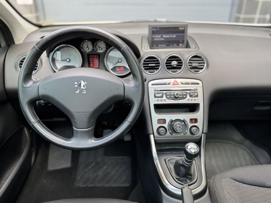 Peugeot 308SW 1.6HDI 110CV 7Lugares FULL EXTRAS