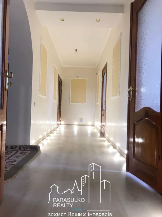 Продам просторий будинок!