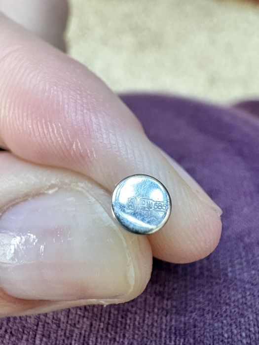 Лабрет \ серьга белое золото с бриллиантом