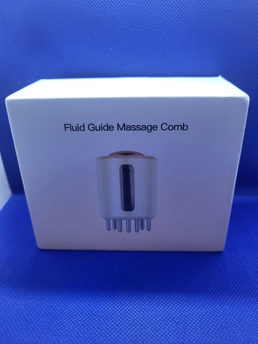 Elektroniczny aplikator do masażu skóry głowy z pojemnikiem na olejek