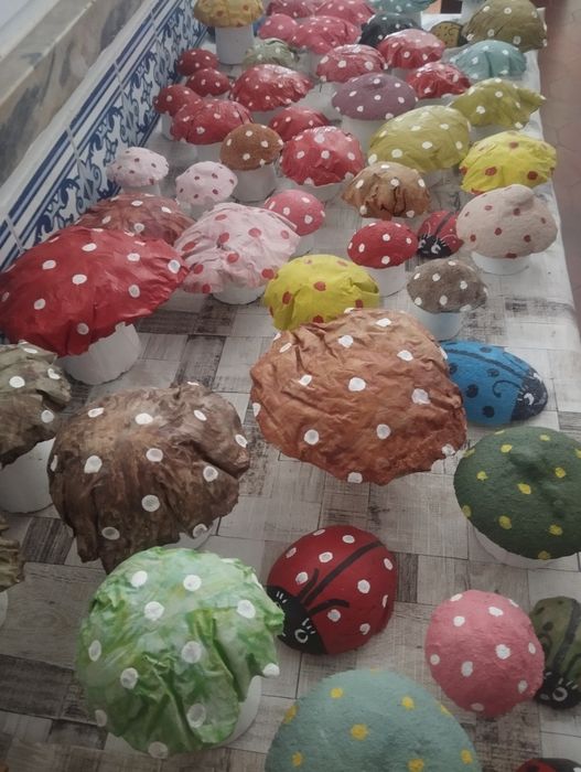 Vendo para revenda peças em cimento cogumelos joaninhas