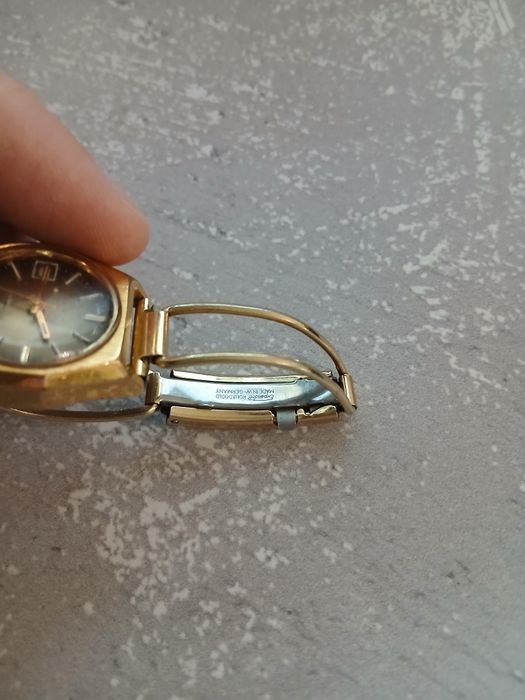 Продам Часы позолоченные